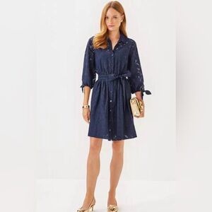 Lilly Pulitzer AMRITA 3/4 SLEEVE SHIRTDRESS TRUE NAVY FLORA FAILLE
SIZE: 14. NWT